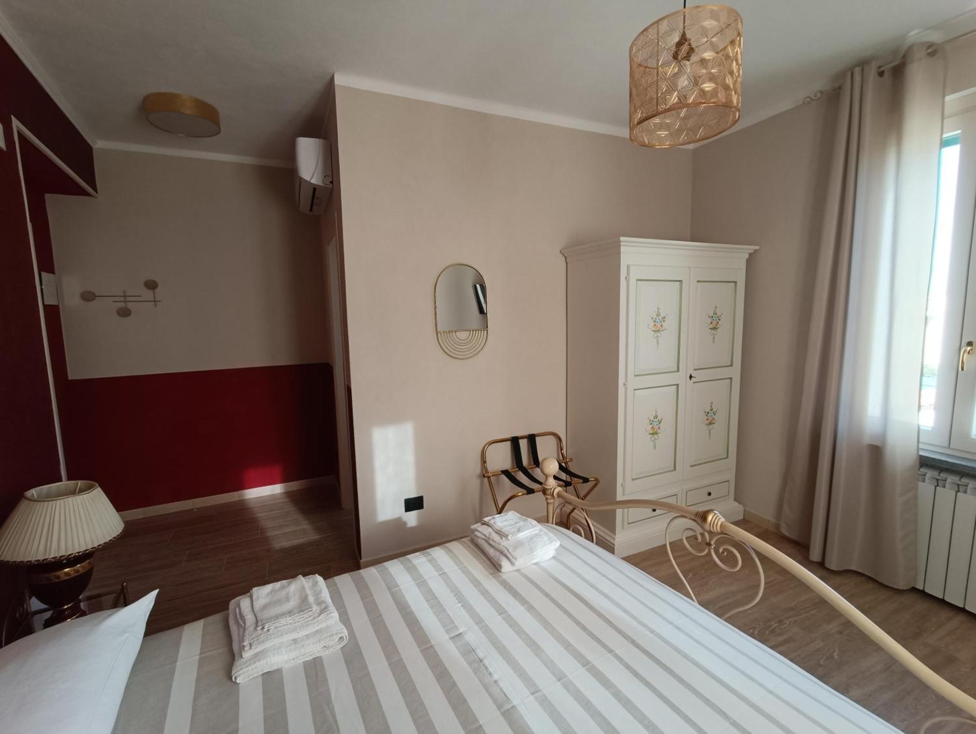 B&B Villa Preziosa Lago Maggiore Lesa Quarto foto